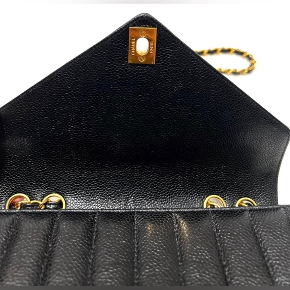 Gorgous VINTAGE Super RARE Chanel envelope flap 24k ghw BLACK CAVIAR - Picture 10 of 16